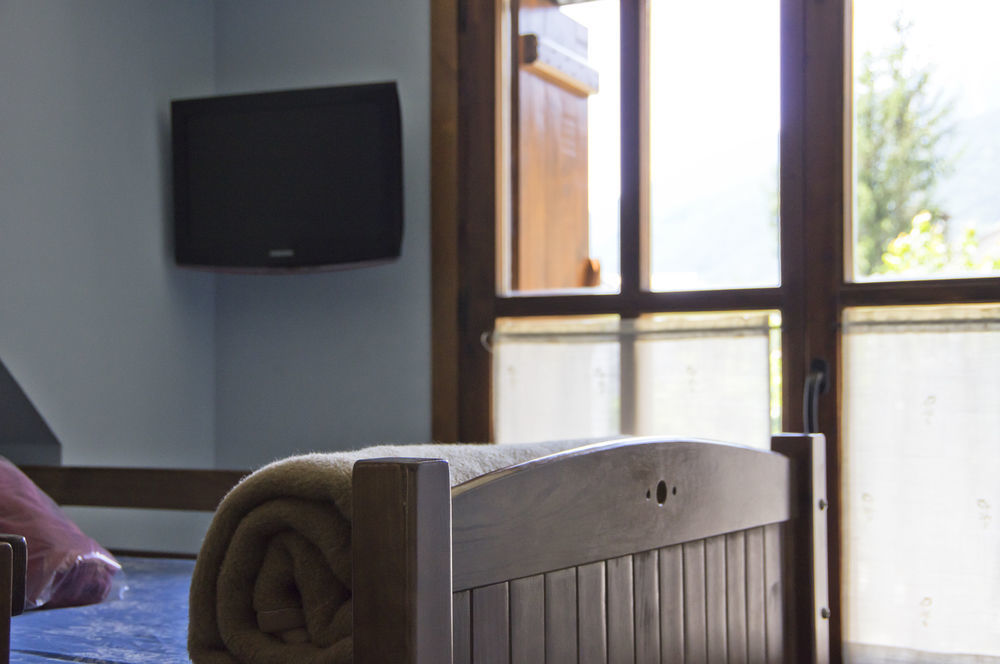Borda Felices Hostel Broto Ngoại thất bức ảnh
